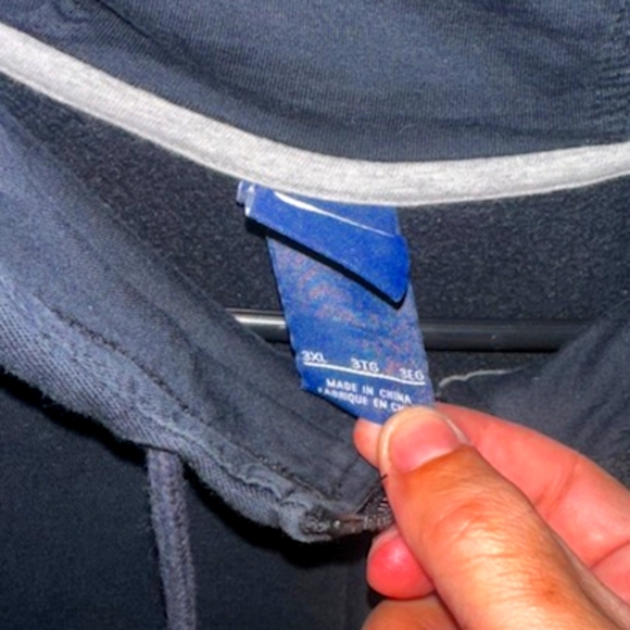 Nike Men's Hoodie - Picture 4 of 5